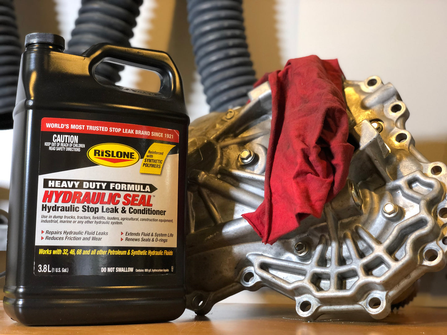 RISLONE Heavy Duty Hydraulic Seal Stop Leak & Conditioner - 3.8 Litre 41821